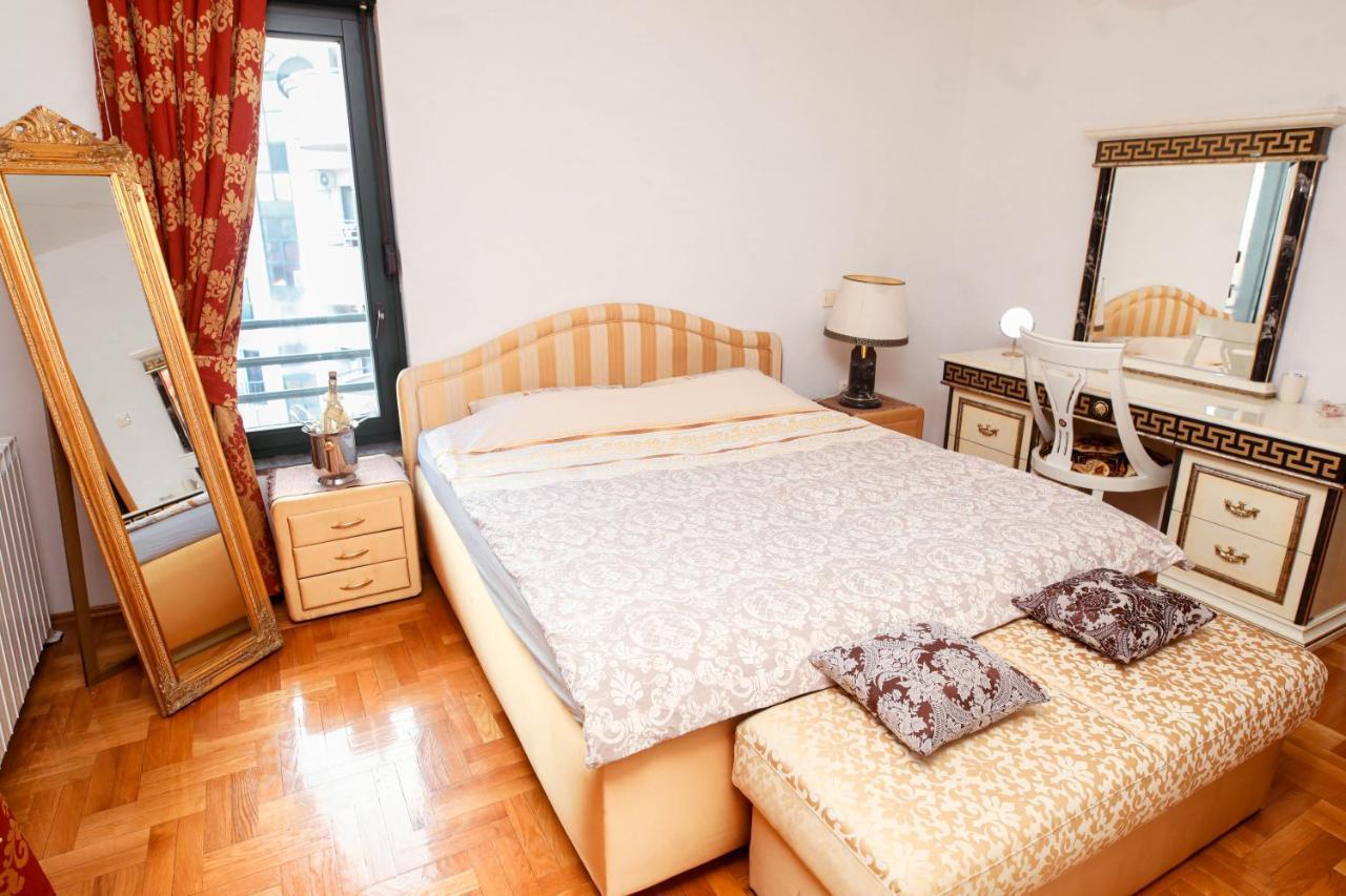 Ugodan I Luksuzan Apartman Баня-Лука Экстерьер фото