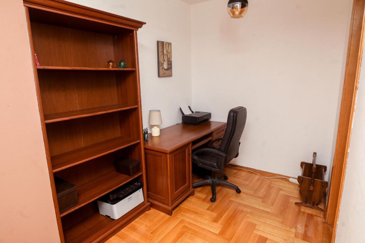 Ugodan I Luksuzan Apartman Баня-Лука Экстерьер фото